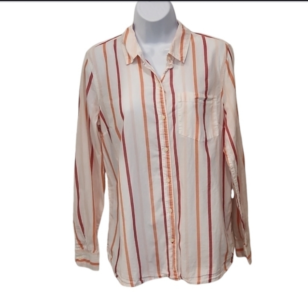 Old Navy The Classic Shirt Pinstripe Button Up Top
